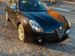 Usata 2013 Alfa Romeo Giulietta Tre volumi | 5200 € (Super prezzo)