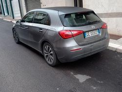 Grigio Usata 2021 Mercedes A200 Tre volumi | 17.000 € (Buon prezzo)