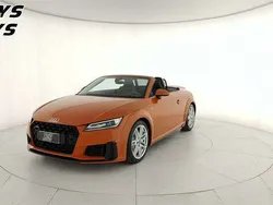 Arancione Usata 2019 Audi TT Roadster Ambiente Cabrio | 37.200 € (Buon prezzo)