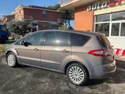 Grigio Usata 2013 Ford S-MAX Business Edition Monovolume | 7900 € (Buon prezzo)