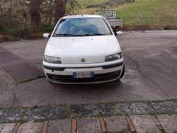 Bianco Usata 2003 Fiat Punto Due volumi | 1499 € (Buon prezzo)