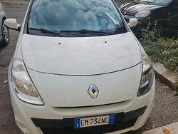 Bianco Usata 2012 Renault Clio Coupé | 3999 € (Cara)