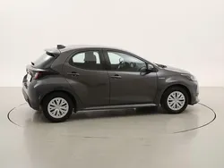 Usata 2021 Toyota Yaris Hybrid Business Edition Due volumi | 16.490 € (Ottimo prezzo)