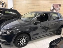 Grigio Usata 2016 VW Polo Trendline Tre volumi | 8800 € (Buon prezzo)