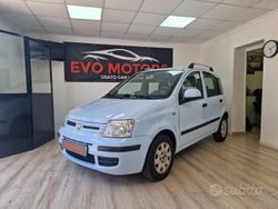 Blu/azzurro Usata 2010 Fiat Panda Dynamic Tre volumi | 4350 € (Buon prezzo)