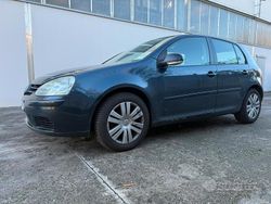 Blu Usata 2005 VW Golf Tre volumi | 1690 €