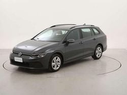 Grigio Usata 2021 VW Golf VIII Life Station wagon | 15.690 € (Buon prezzo)