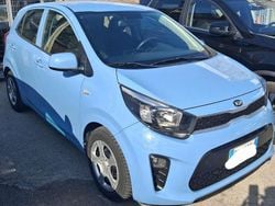 Blu/azzurro Usata 2018 Kia Picanto Active Due volumi | 9000 € (Buon prezzo)
