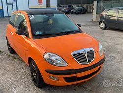 Usata 2005 Lancia Ypsilon Due volumi | 2000 €