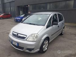 Grigio Usata 2008 Opel Meriva Monovolume | 3950 € (Molto cara)