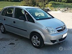 Grigio Usata 2008 Opel Meriva Club Monovolume | 4999 € (Molto cara)