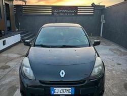 Nero Usata 2011 Renault Clio II Dynamique Tre volumi | 1700 € (Super prezzo)