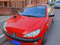 Usata 2002 Peugeot 206 CC Cabrio | 1800 €
