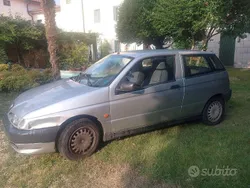Usata 1999 Alfa Romeo 145 Due volumi | 400 €