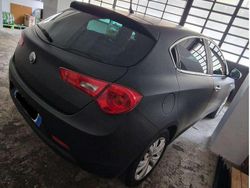 Nero Usata 2012 Alfa Romeo Giulietta Distinctive Tre volumi | 9000 € (Cara)