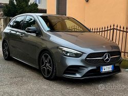 Grigio Usata 2019 Mercedes 180 Tre volumi | 24.000 €