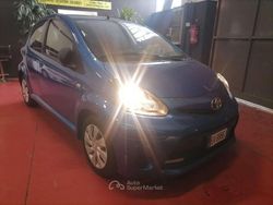 Blu/azzurro Usata 2014 Toyota Aygo Connect Style Due volumi | 5500 € (Buon prezzo)