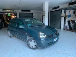 Grigio Usata 2003 Renault Clio II Tre volumi | 1100 €