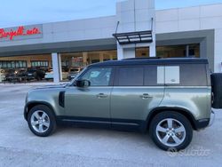 Verde Usata 2021 Land Rover Defender First Edition SUV | 49.900 €