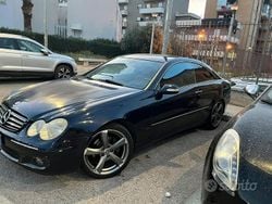 Blu Usata 2004 Mercedes CLK270 | 1500 €