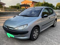 Usata 2001 Peugeot 206 Due volumi | 900 € (Super prezzo)