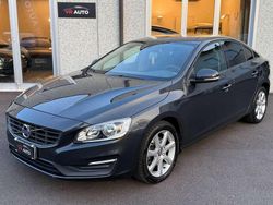 Grigio Usata 2016 Volvo S60 Momentum Tre volumi | 11.890 € (Buon prezzo)
