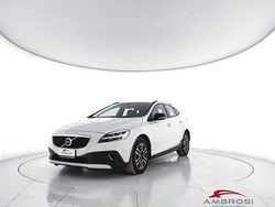 Bianco Usata 2018 Volvo V40 CC Business Edition Station wagon | 11.900 € (Buon prezzo)