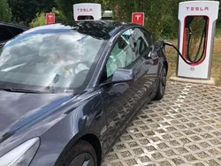 Grigio Usata 2021 Tesla Model 3 Long Range Tre volumi | 26.000 € (Buon prezzo)