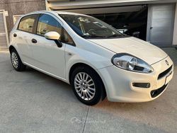 Bianco Usata 2014 Fiat Punto Street Tre volumi | 3900 € (Ottimo prezzo)