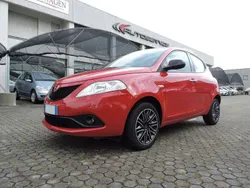 Rosso Usata 2020 Lancia Ypsilon Gold Due volumi | 10.050 € (Ottimo prezzo)