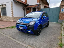 Blu/azzurro Usata 2023 Fiat Panda Cross Cross Due volumi | 13.850 € (Buon prezzo)