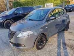 Grigio Usata 2015 Lancia Ypsilon Gold Due volumi | 4990 € (Ottimo prezzo)
