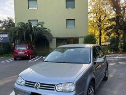Grigio Usata 2003 VW Golf IV Highline Tre volumi | 2000 € (Ottimo prezzo)