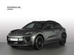 Verde aventurine metallizzato Usata 2025 Porsche Macan SUV | 95.900 €