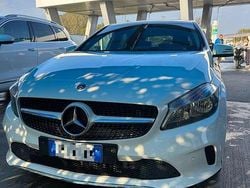 Bianco Usata 2017 Mercedes A180 Tre volumi | 15.000 € (Buon prezzo)
