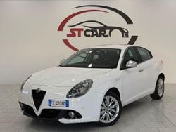 Bianco Usata 2016 Alfa Romeo Giulietta Super Tre volumi | 6500 € (Buon prezzo)