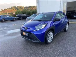 Blu Usata 2024 Toyota Aygo Active Due volumi | 15.950 € (Buon prezzo)