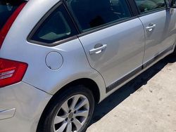 Grigio Usata 2007 Citroën C4 Tre volumi | 1500 € (Buon prezzo)