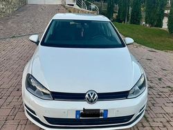 Bianco Usata 2017 VW Golf VII Executive Tre volumi | 14.500 € (Buon prezzo)