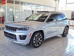 Grigio Nuova 2025 Jeep Grand Cherokee Overland SUV | 71.900 €