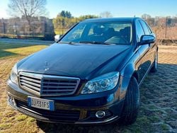 Nero Usata 2010 Mercedes C200 Tre volumi | 7600 €