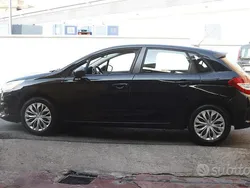 Nero Usata 2011 Citroën C4 Attraction Tre volumi | 4500 € (Ottimo prezzo)