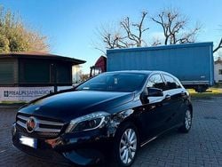 Nero Usata 2017 Mercedes A180 Tre volumi | 16.000 €