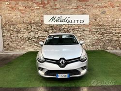 Argento Usata 2019 Renault Clio IV Business Tre volumi | 12.300 € (Cara)