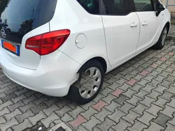 Usata 2013 Opel Meriva Monovolume | 3100 € (Buon prezzo)