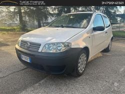 Bianco Usata 2017 Fiat Punto Due volumi | 2900 € (Buon prezzo)