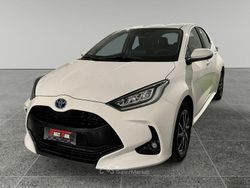 Bianco Usata 2024 Toyota Yaris Hybrid Trend Tre volumi | 22.500 € (Buon prezzo)
