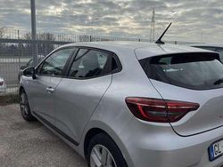 Argento Usata 2022 Renault Clio V Business Tre volumi | 11.000 € (Ottimo prezzo)