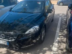 Nero Usata 2015 Volvo V40 R-Design Kinetic Station wagon | 8000 € (Cara)
