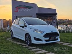 Bianco Usata 2017 Ford Fiesta ST-Line Tre volumi | 8500 € (Buon prezzo)